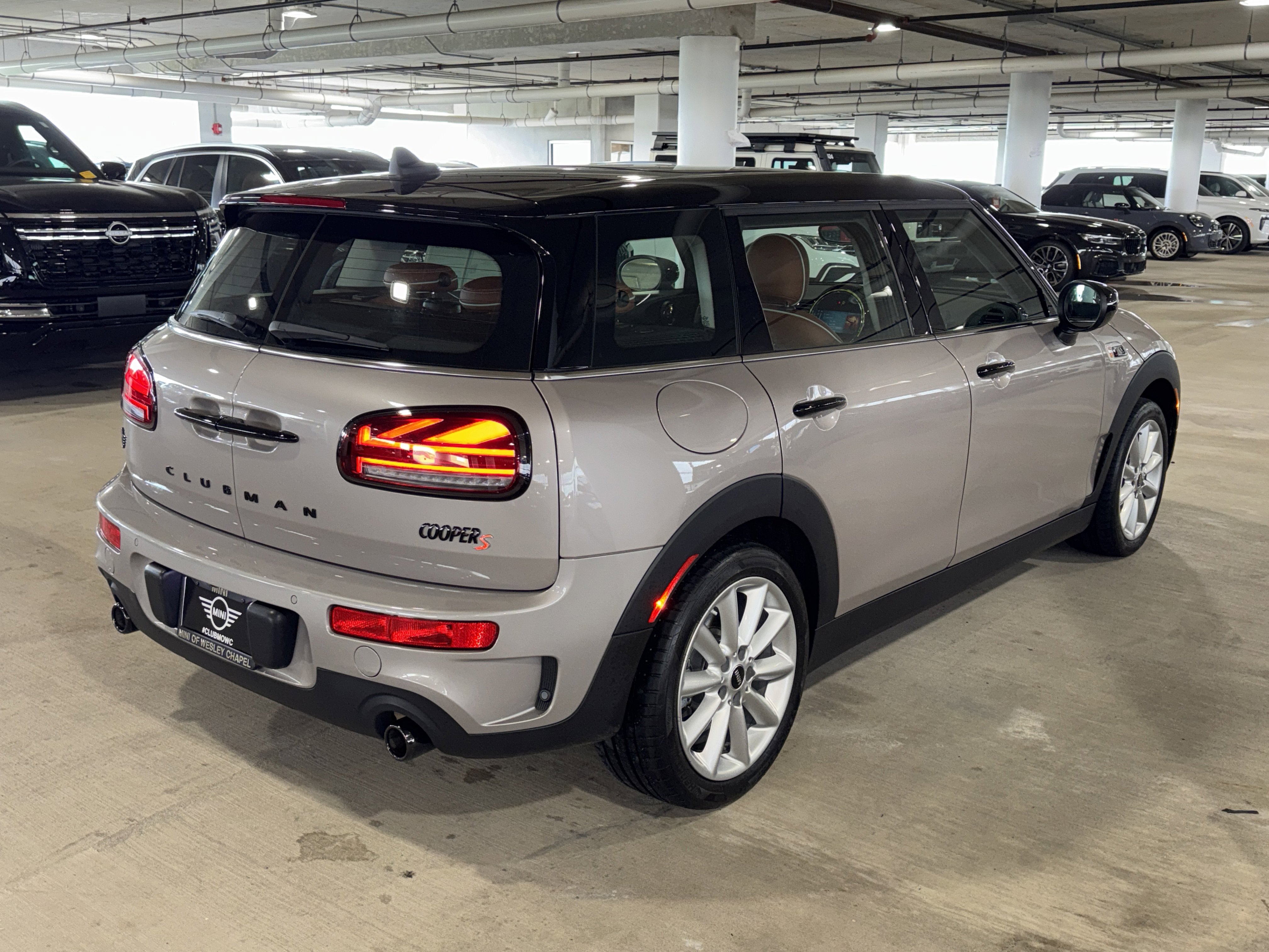 Used 2024 MINI Cooper Clubman S w/ Signature Upholstery Package image 8