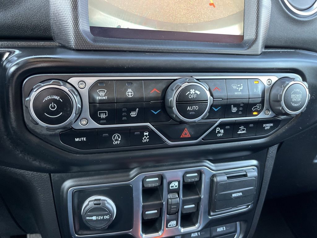 Used 2021 Jeep Wrangler Unlimited Sahara image 12