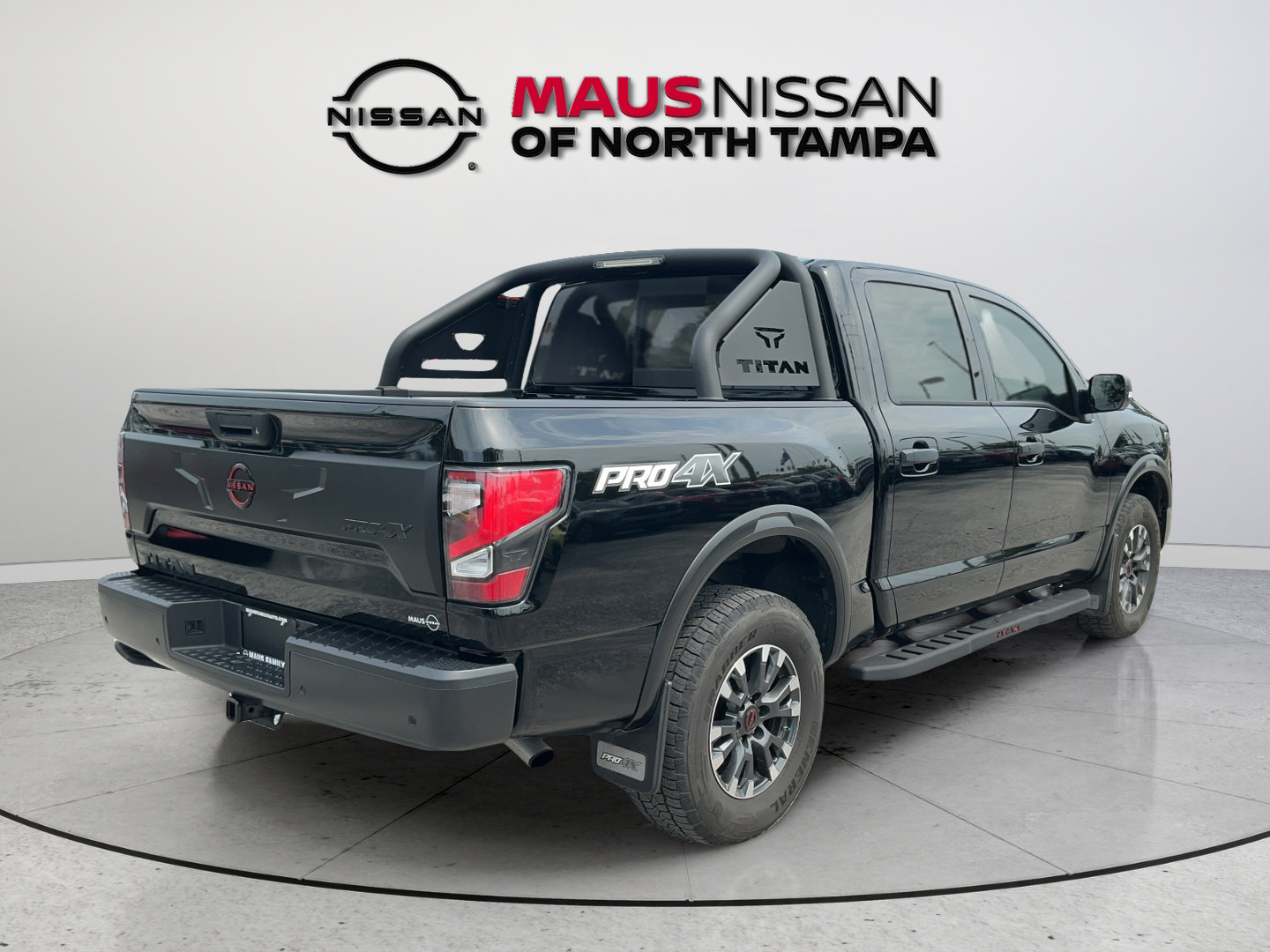 Certified 2024 Nissan Titan PRO-4X w/ Pro-4x Convenience Package AWD/4WD image 9