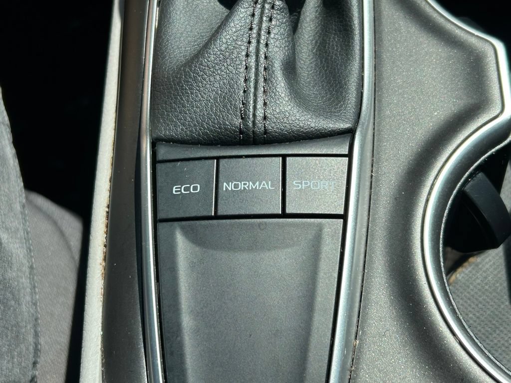 Used 2024 Toyota Camry LE w/ Convenience Package FWD image 26