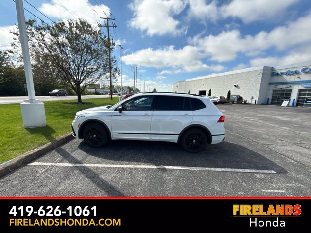Used 2022 Volkswagen Tiguan SE R-Line AWD/4WD image 8