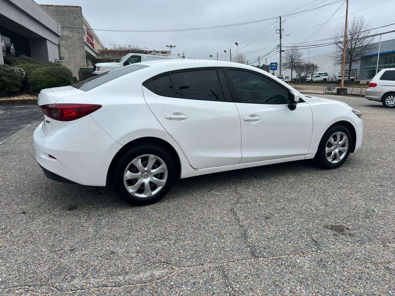 Used 2018 MAZDA MAZDA3 Sport image 24
