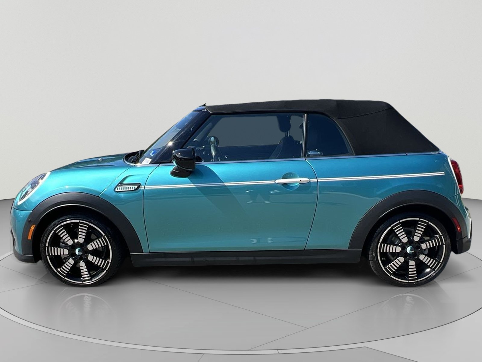 Used 2024 MINI Cooper S w/ Seaside Edition FWD image 2