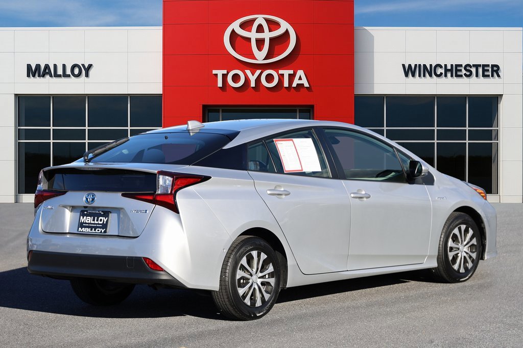 Certified 2022 Toyota Prius LE image 4