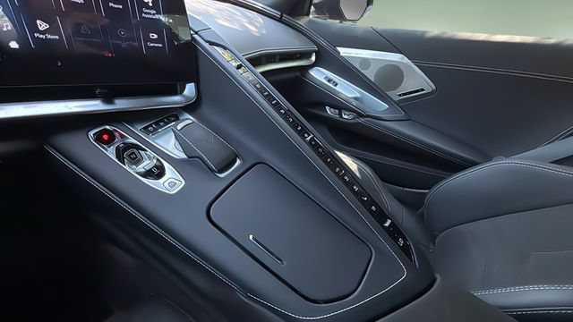 Used 2024 Chevrolet Corvette Stingray Preferred Cpe w/ Battery Protection Package RWD image 14