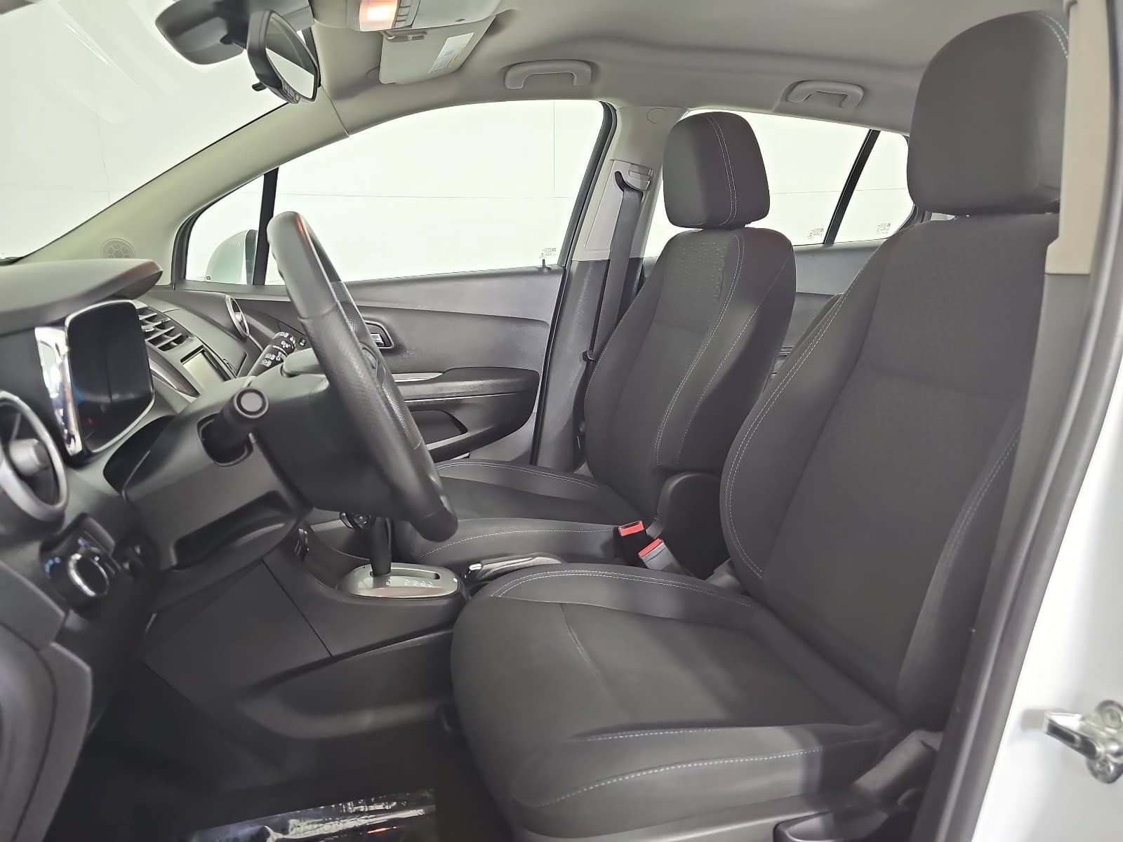 Used 2016 Chevrolet Trax LS AWD/4WD image 14
