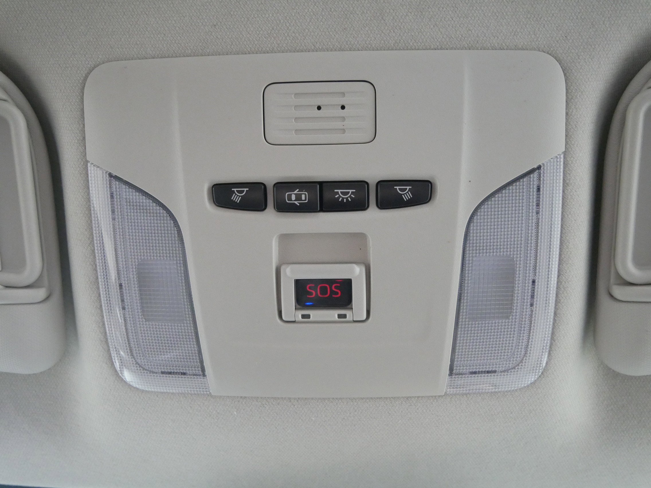 Used 2020 Toyota Corolla LE image 32