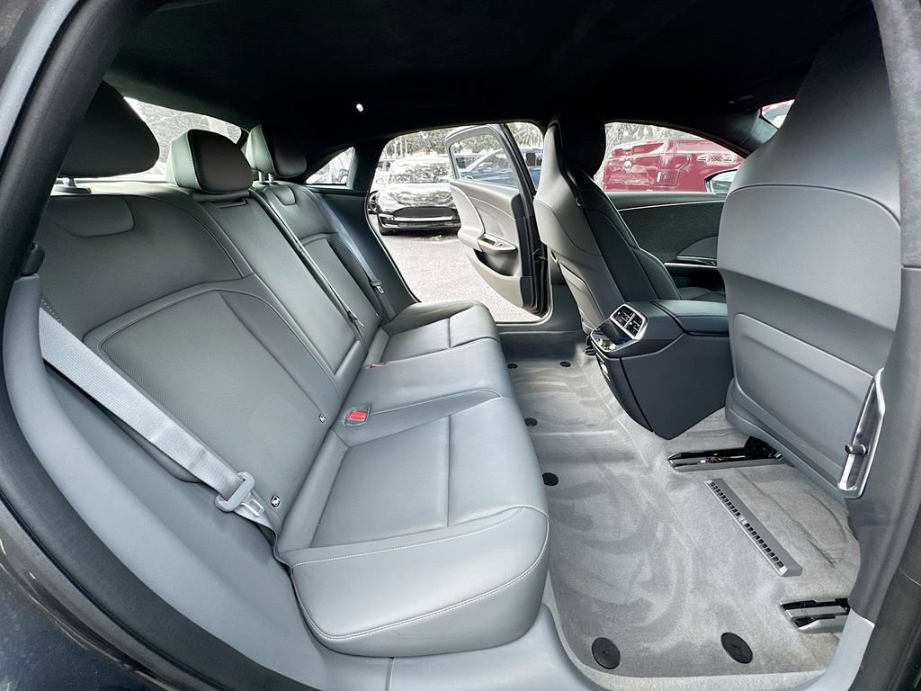 Used 2024 Lucid Air Touring image 28