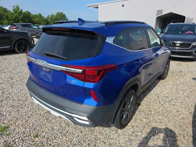 Certified 2023 Kia Seltos S w/ Navigation Package FWD image 6