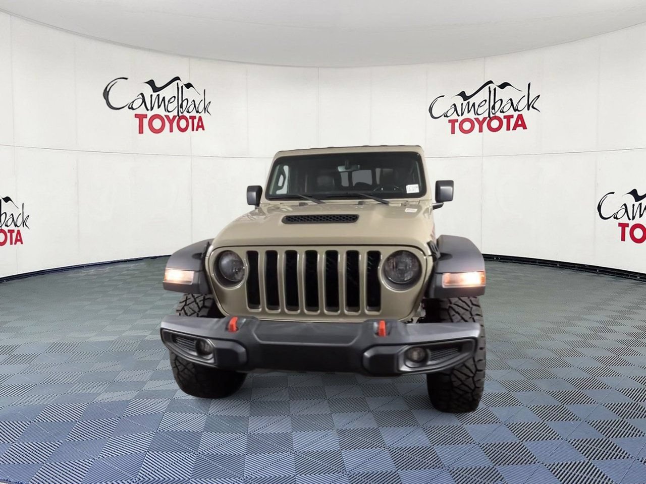 Used 2022 Jeep Gladiator Mojave w/ Trailer Tow Package AWD/4WD image 6