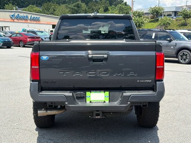 Used 2025 Toyota Tacoma TRD Off-Road AWD/4WD image 6