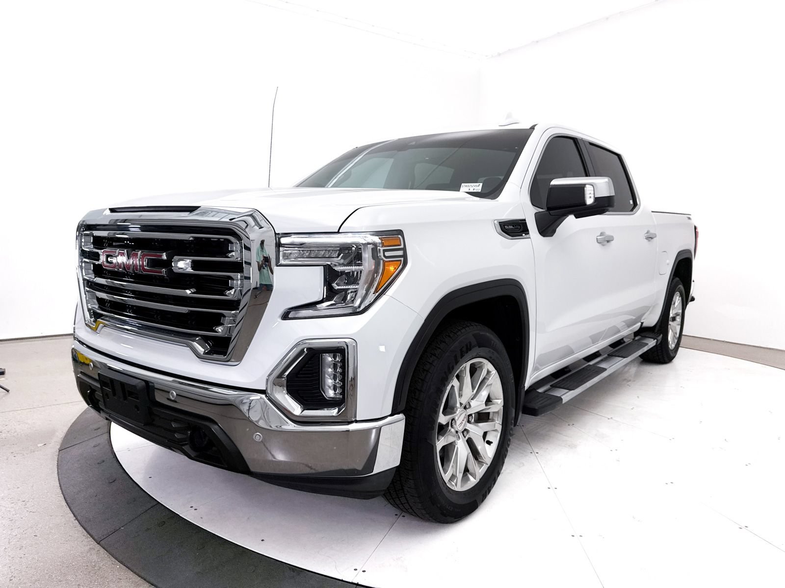 Used 2020 GMC Sierra 1500 SLT w/ SLT Premium Plus Package AWD/4WD image 14
