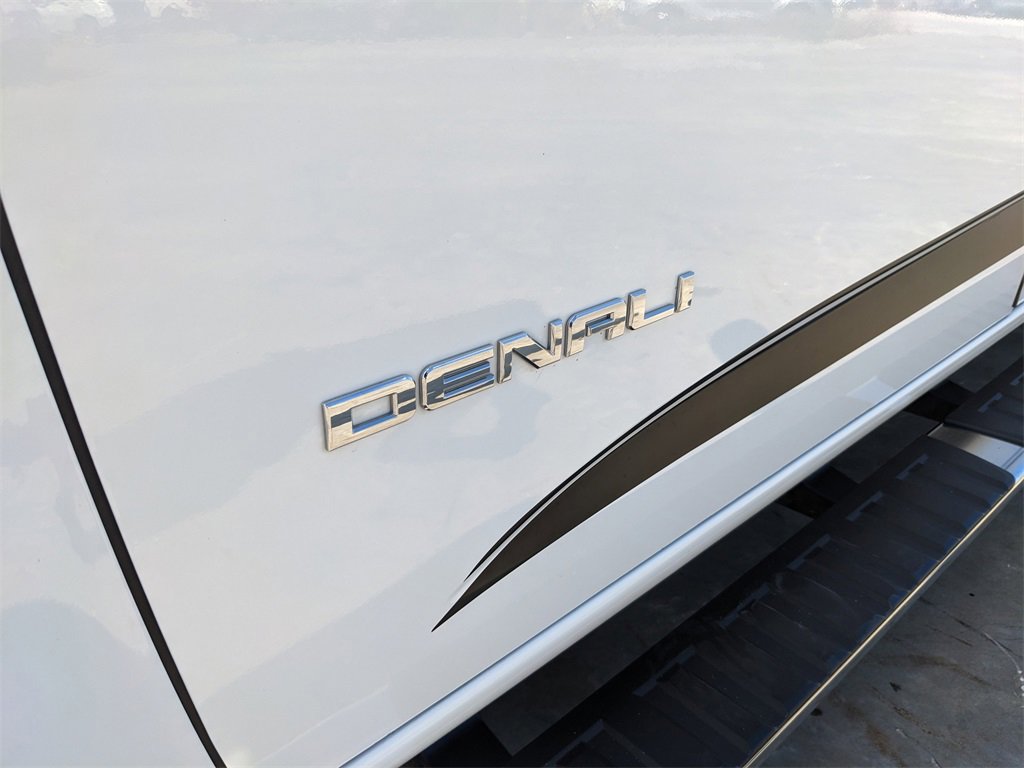 Used 2018 GMC Canyon Denali image 12