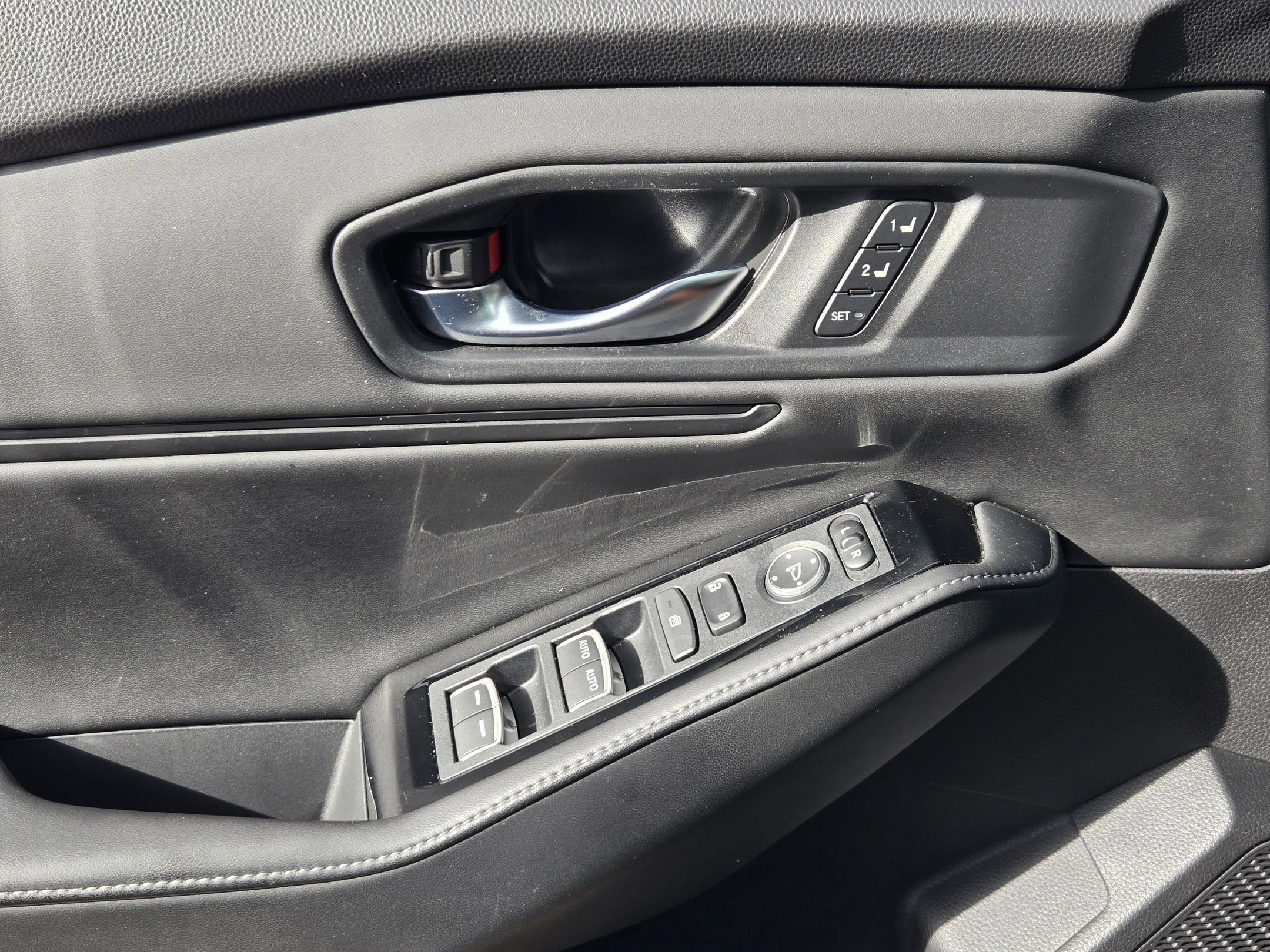 Used 2023 Honda Accord Touring image 11