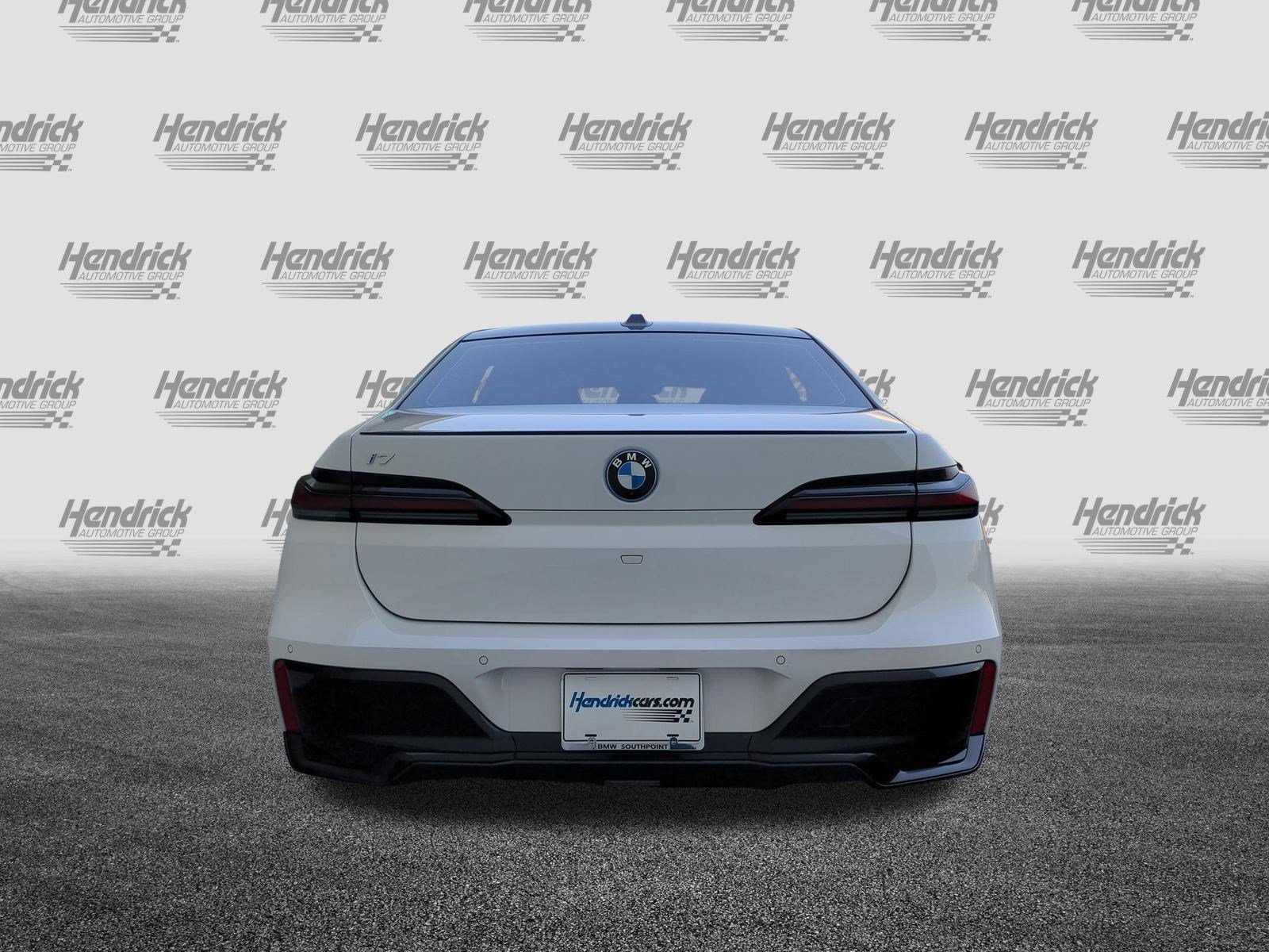 Certified 2024 BMW i7 eDrive50 w/ M Sport Package RWD image 9