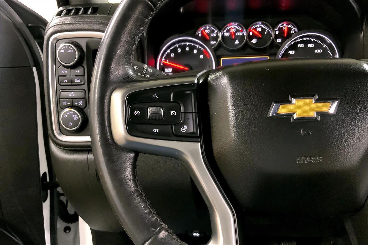 Used 2021 Chevrolet Silverado 1500 LT AWD/4WD image 24