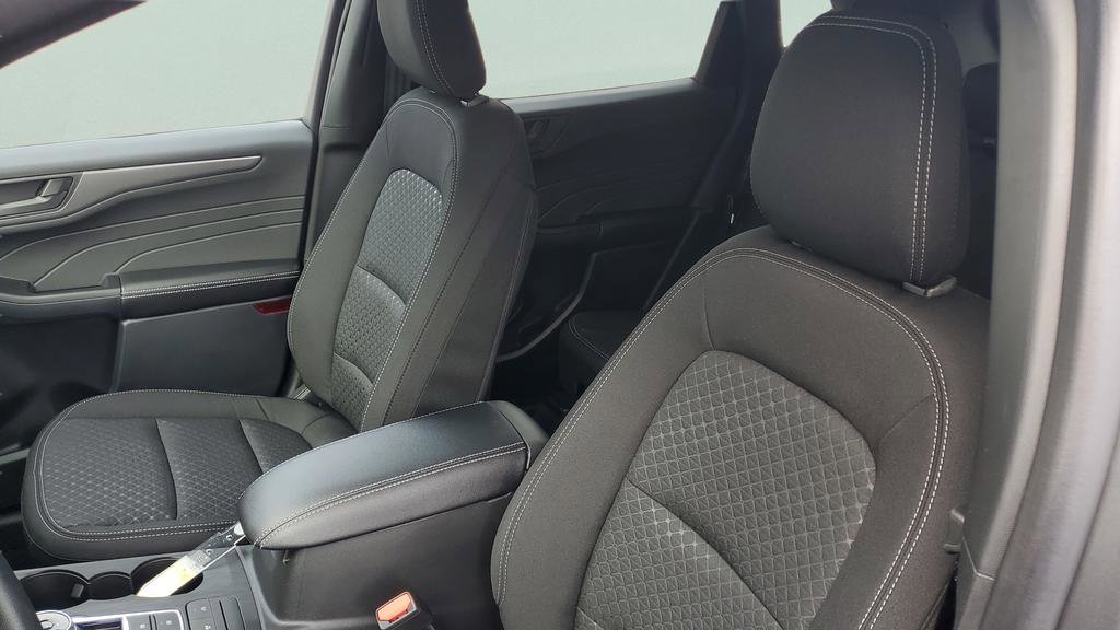 New 2026 Ford Escape Active image 13