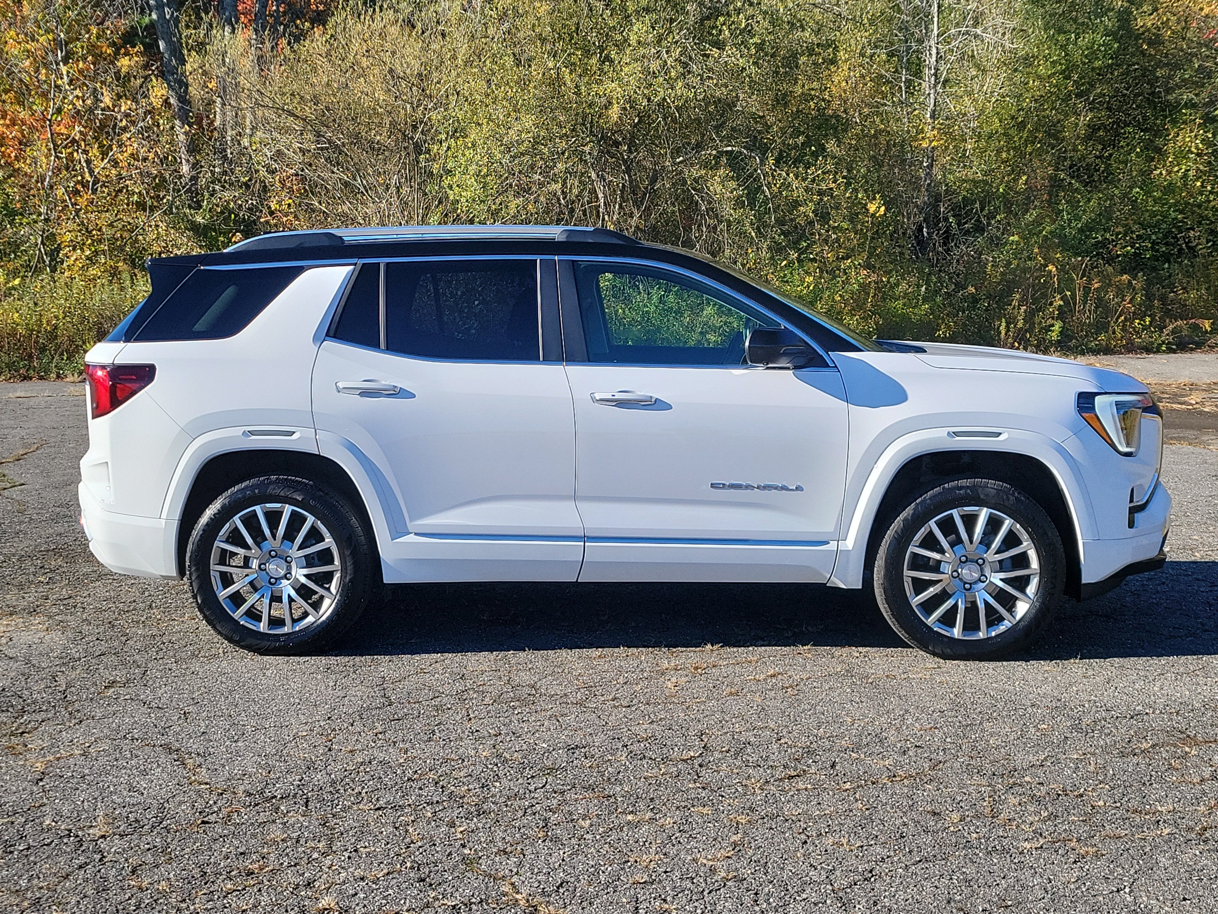 Used 2026 GMC Terrain Denali AWD/4WD image 4