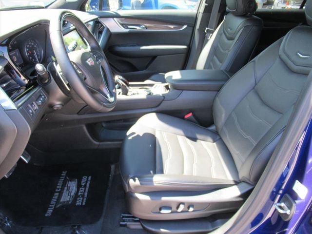 Certified 2024 Cadillac XT6 Sport w/ Platinum Package image 18