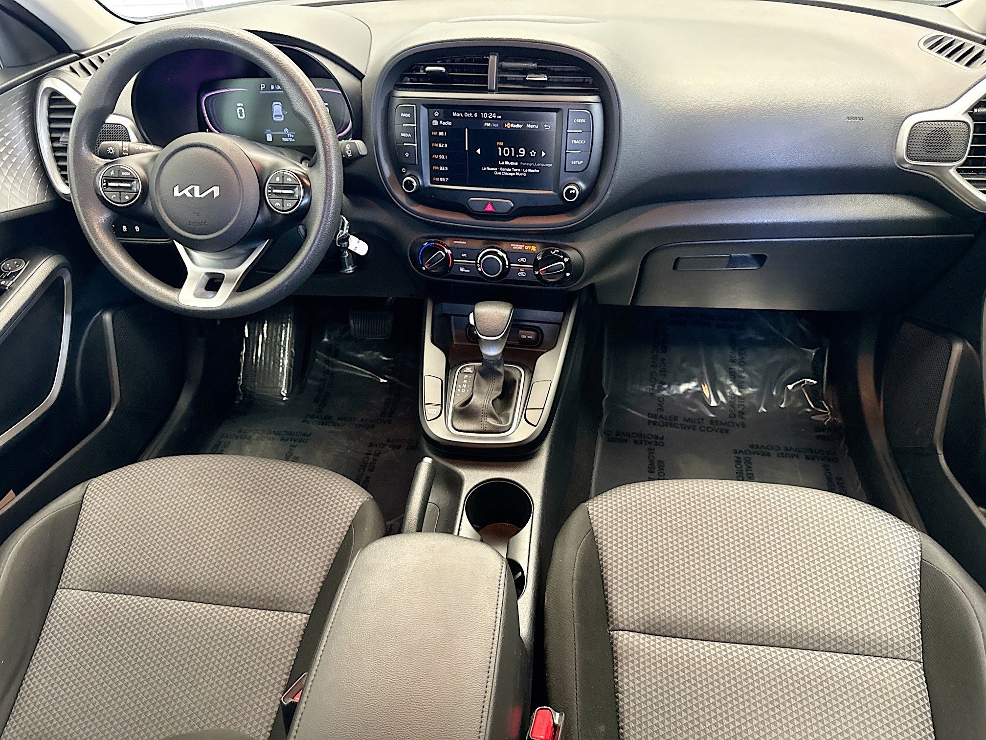 Used 2023 Kia Soul LX w/ Option Group 015 image 12