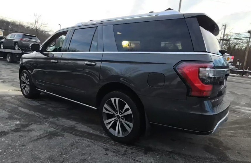 Used 2020 Ford Expedition Max Platinum image 2