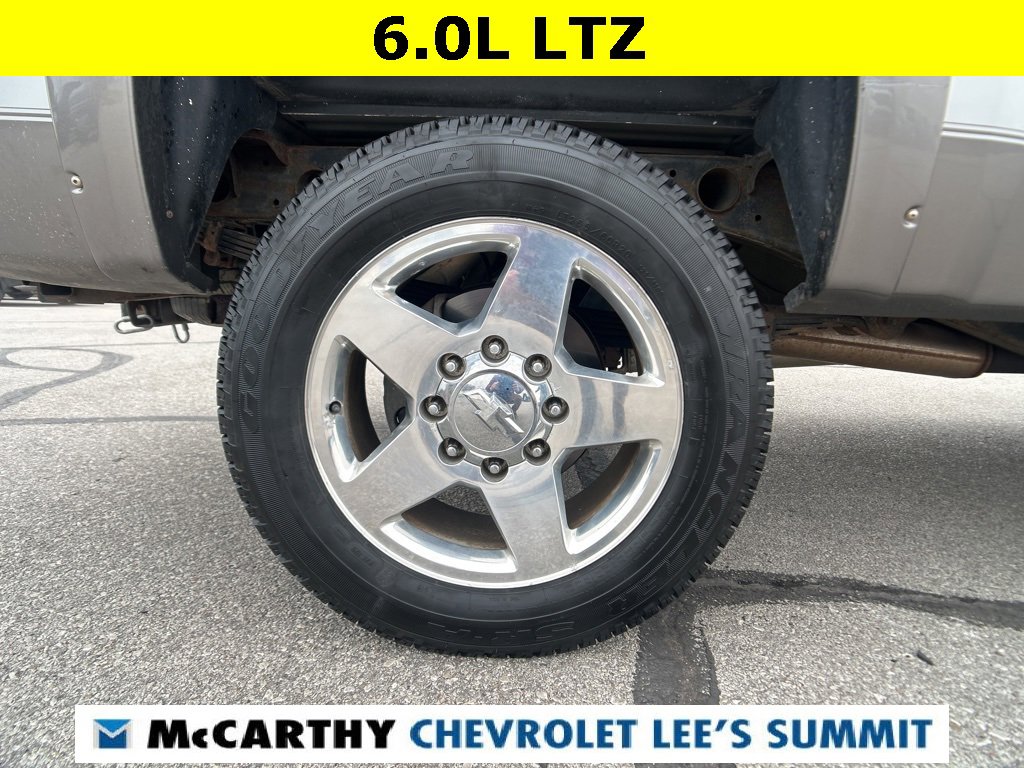 Used 2012 Chevrolet Silverado 2500 LTZ w/ Z71 Appearance Package image 16