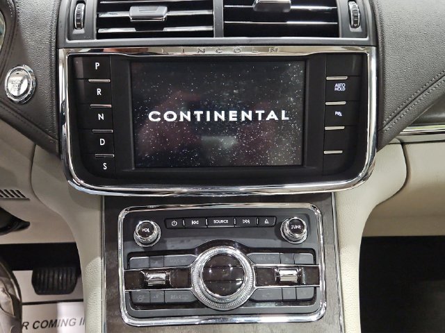 Used 2018 Lincoln Continental Reserve w/ Continental Climate Package AWD/4WD image 16