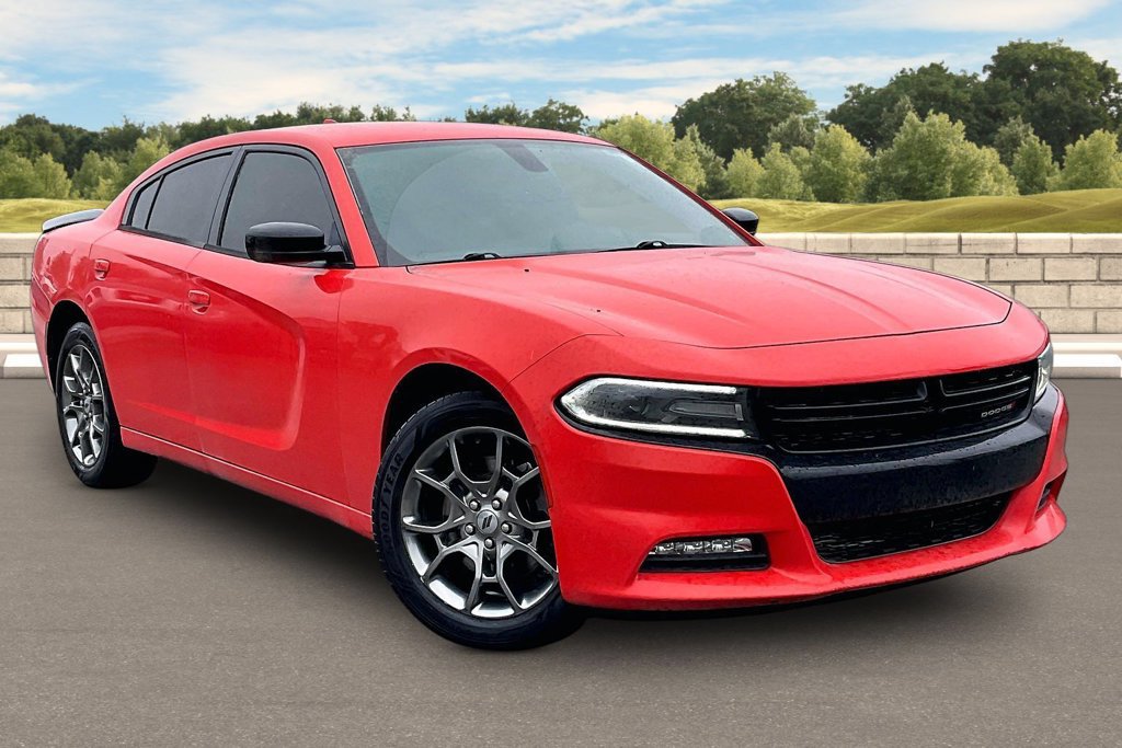 Used 2017 Dodge Charger SXT w/ AWD Plus Group image 2