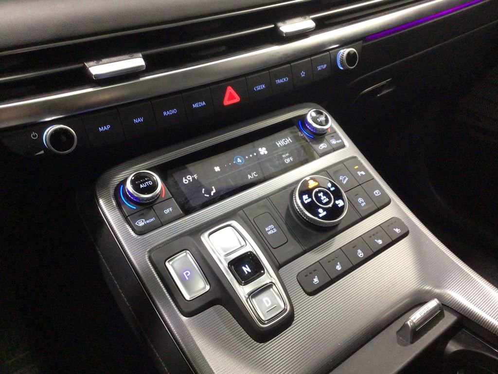 Used 2023 Hyundai Palisade Calligraphy image 14