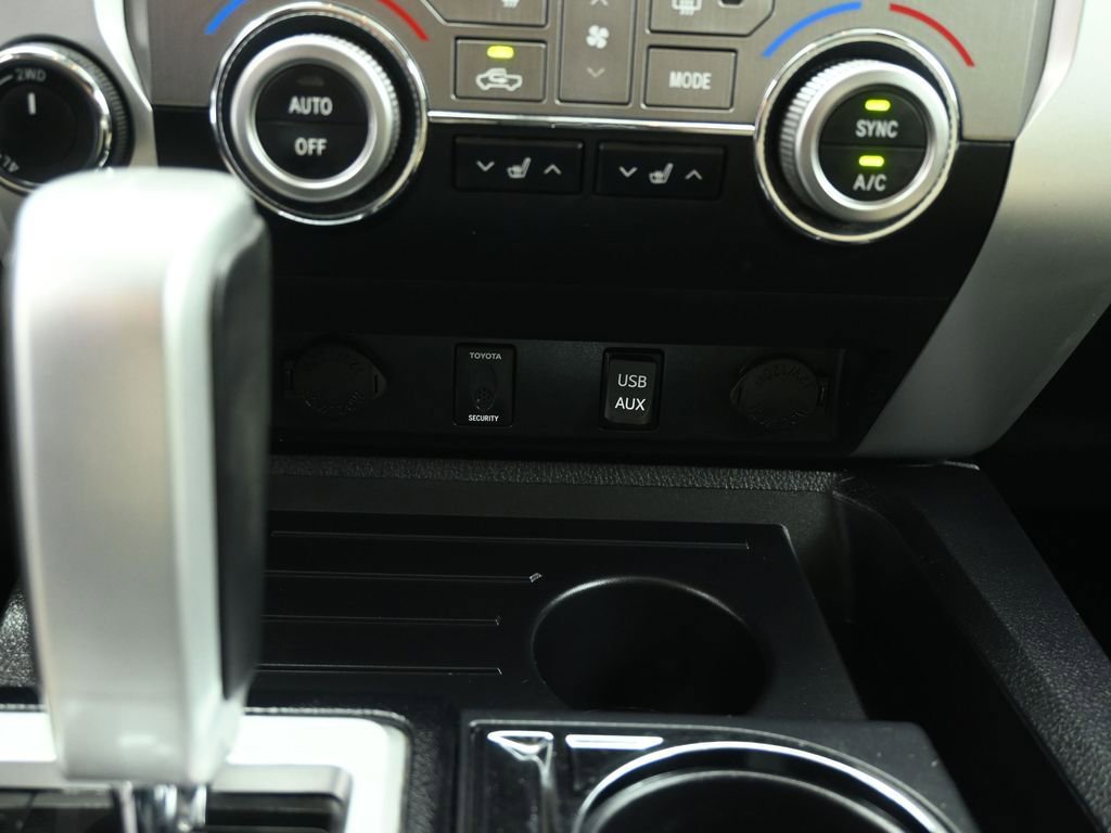 Used 2015 Toyota Tundra Limited w/ Limited Premium Package image 18