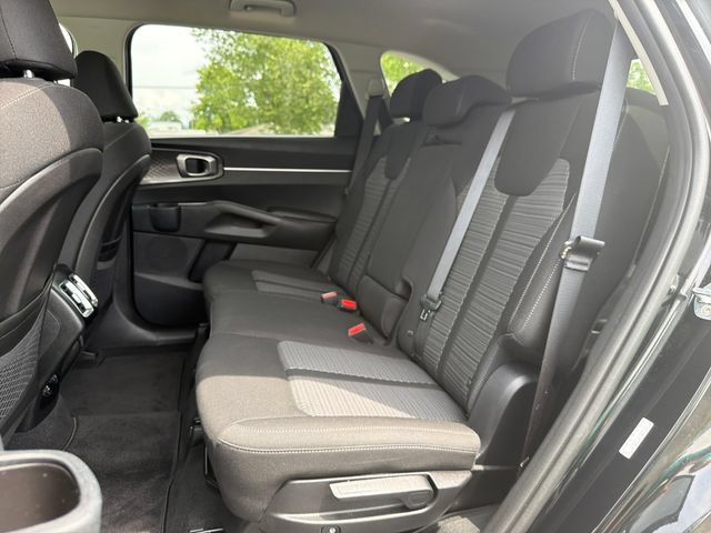 Used 2022 Kia Sorento LX AWD/4WD image 23