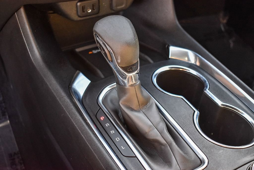 Used 2022 Chevrolet Traverse LT image 19