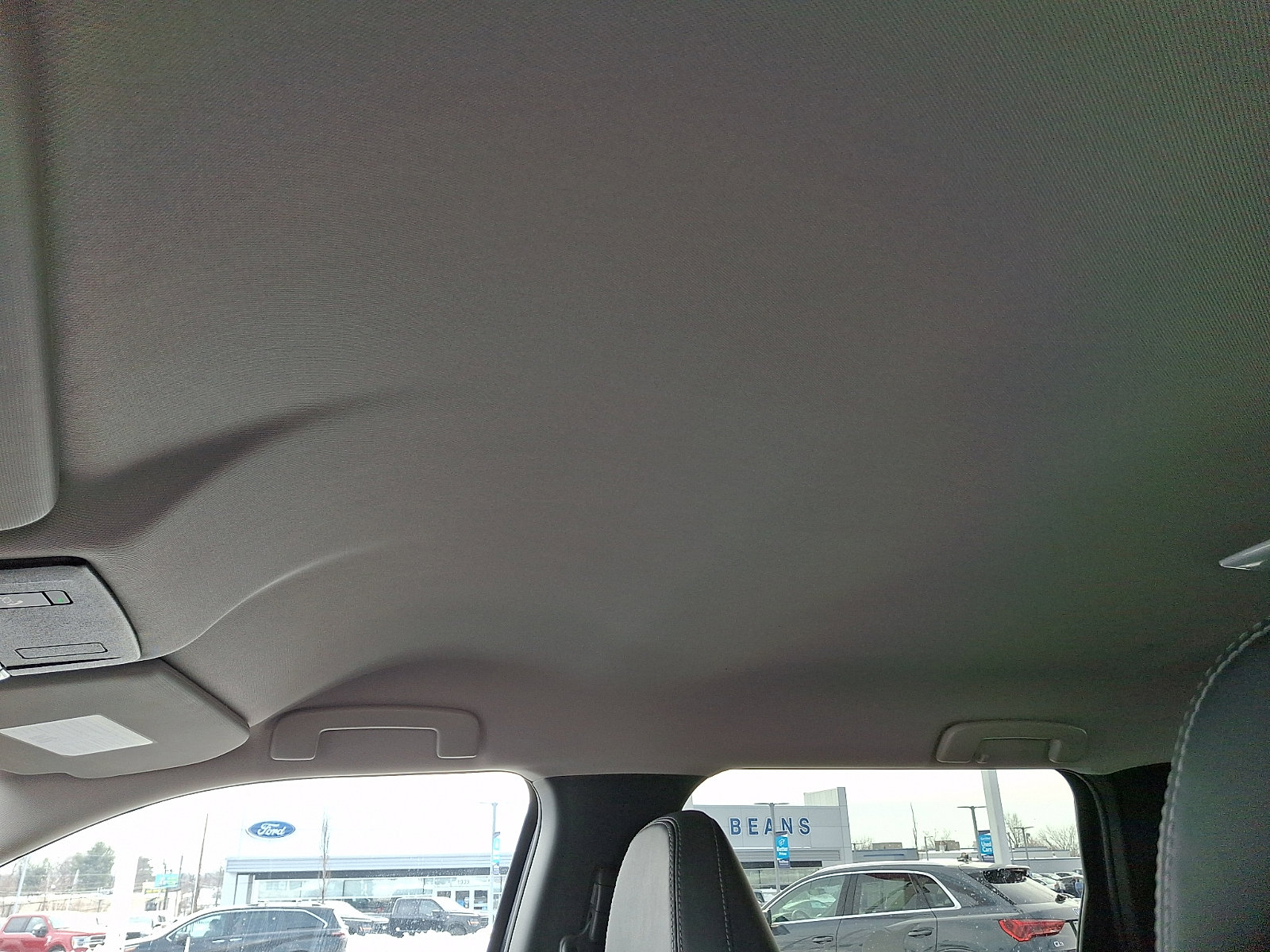 Used 2024 Mitsubishi Outlander SE image 17