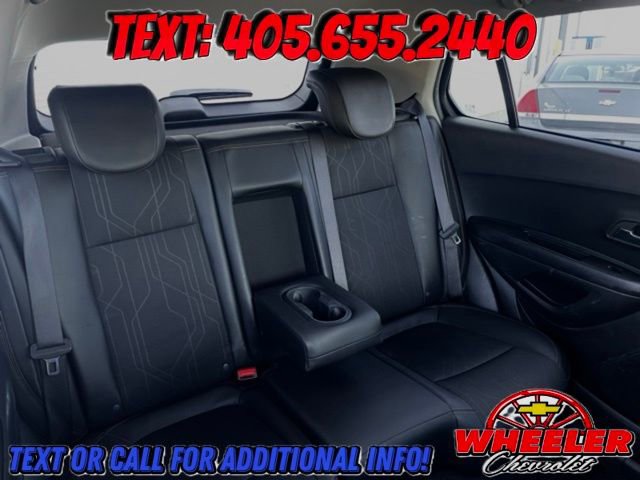 Used 2022 Chevrolet Trax LT w/ Midnight Edition image 10