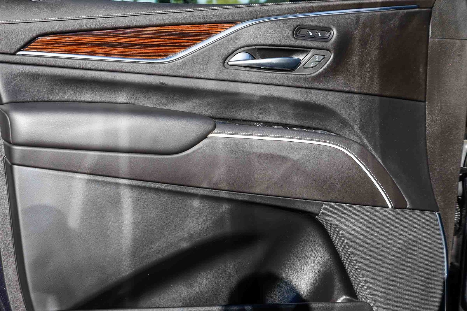 Used 2022 Cadillac Escalade ESV Luxury image 20