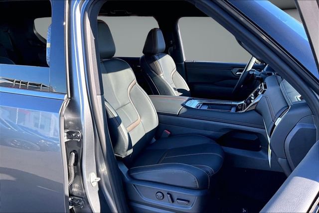 New 2026 Nissan Armada SL w/ Captain's Chari Seat Package image 11