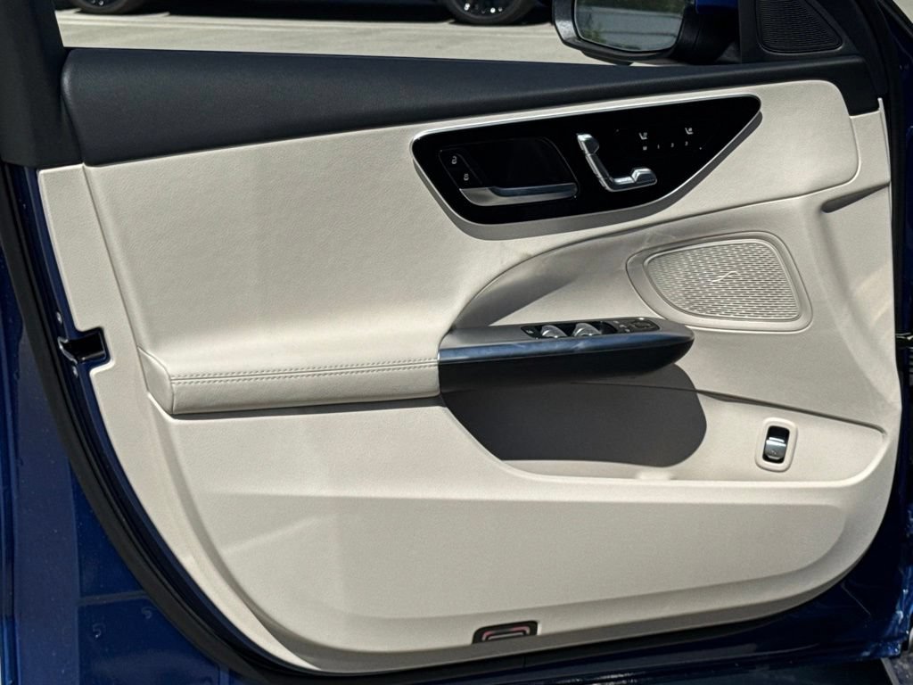 New 2026 Mercedes-Benz C 300 Sedan image 19