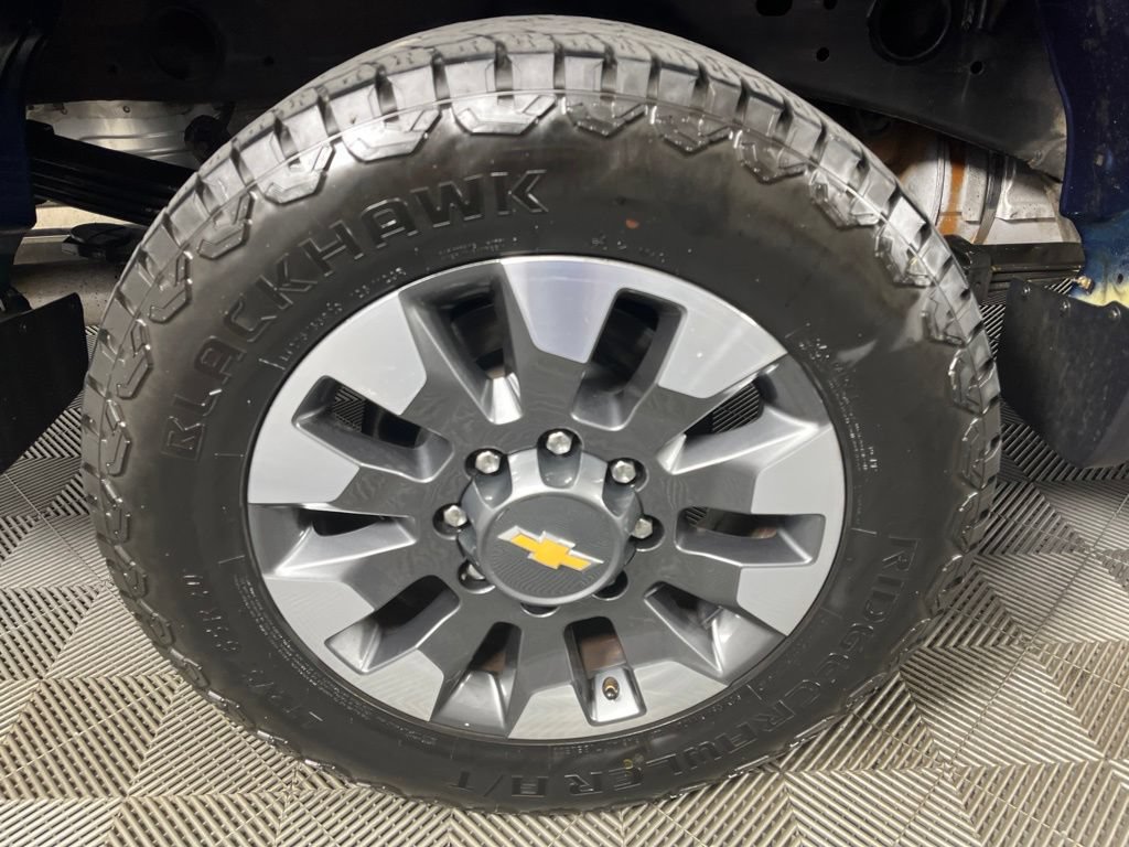 Certified 2022 Chevrolet Silverado 2500 Custom w/ Custom Value Package AWD/4WD image 16