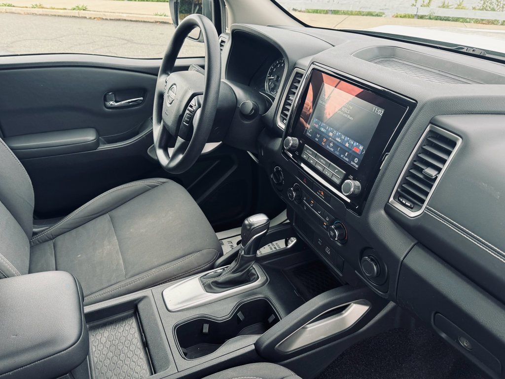 Used 2022 Nissan Frontier SV image 20