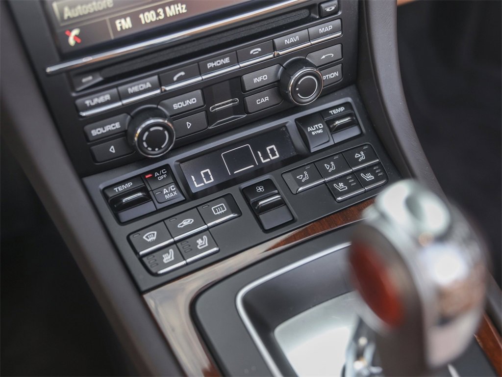 Certified 2015 Porsche 911 Turbo image 30