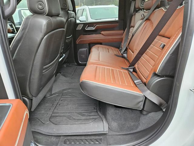 Used 2024 GMC Sierra 3500 Denali Ultimate AWD/4WD image 13