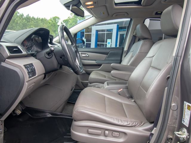 Used 2016 Honda Odyssey Touring Elite image 10