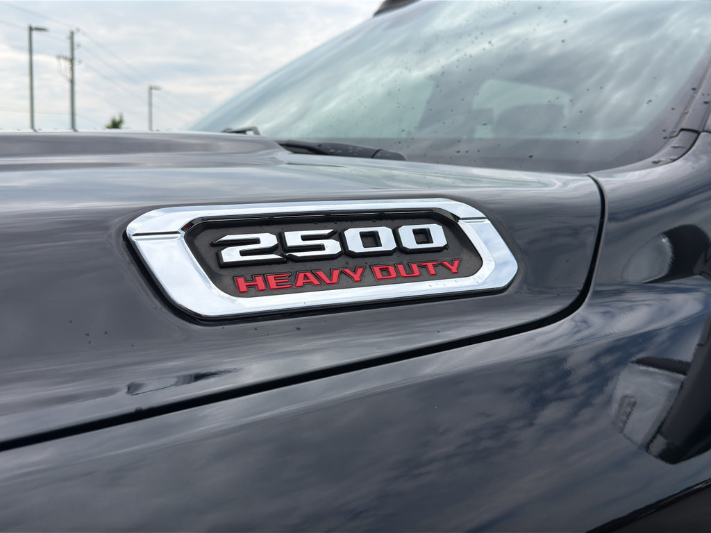 Used 2023 RAM 2500 Limited AWD/4WD image 9