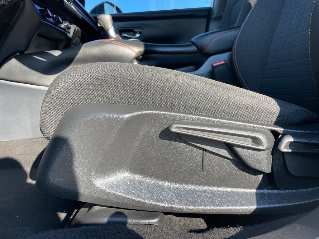 Certified 2025 Honda HR-V Sport image 24