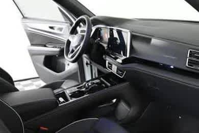 New 2026 Volkswagen Atlas Cross Sport SEL Premium R-Line AWD/4WD image 17