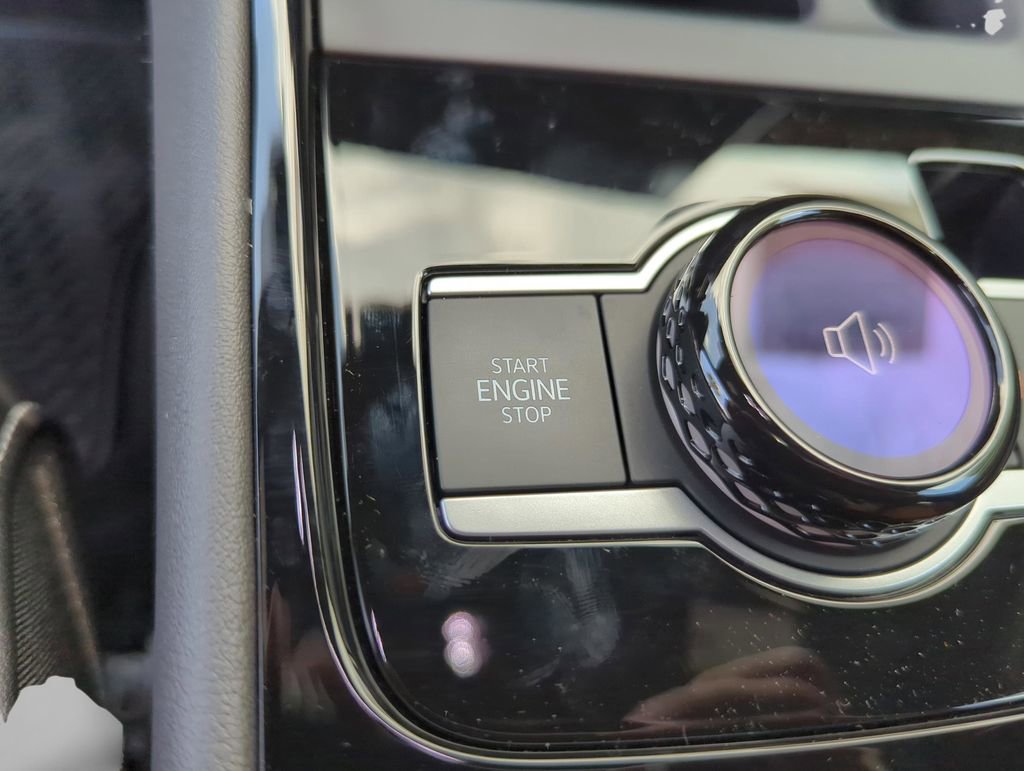 New 2026 Volkswagen Tiguan SEL R-Line AWD/4WD image 45