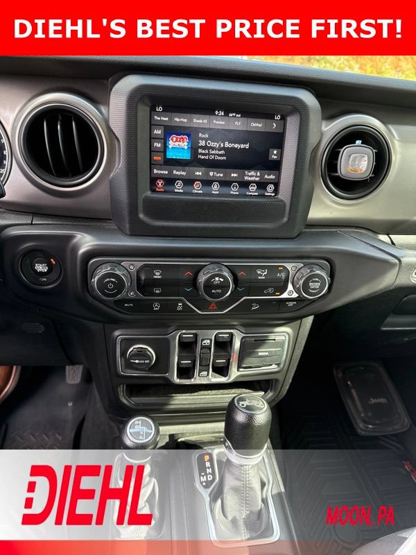 Used 2018 Jeep Wrangler Unlimited Sport S AWD/4WD image 6