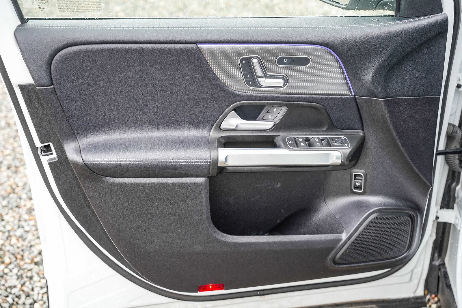 Used 2021 Mercedes-Benz GLB 250 4MATIC image 19
