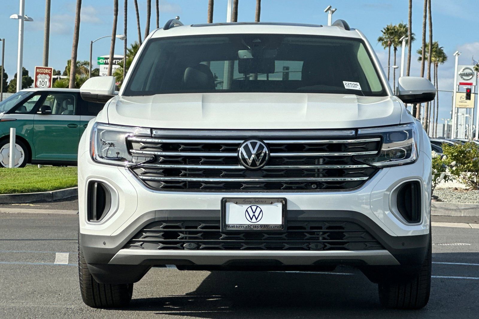 New 2026 Volkswagen Atlas SE image 3