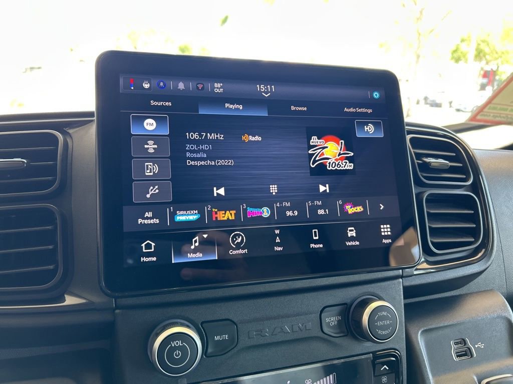 Used 2024 RAM ProMaster 3500 w/ Delivery Van Package image 7